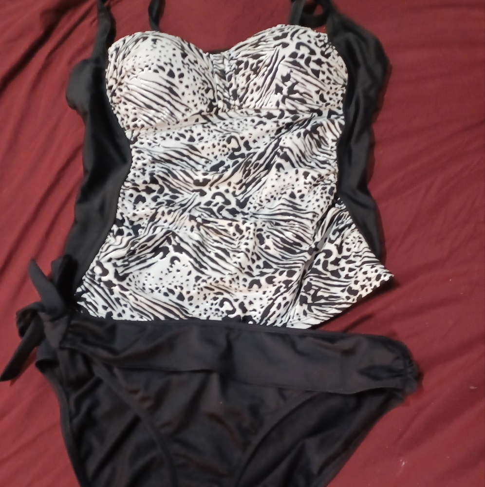 Bathing suit